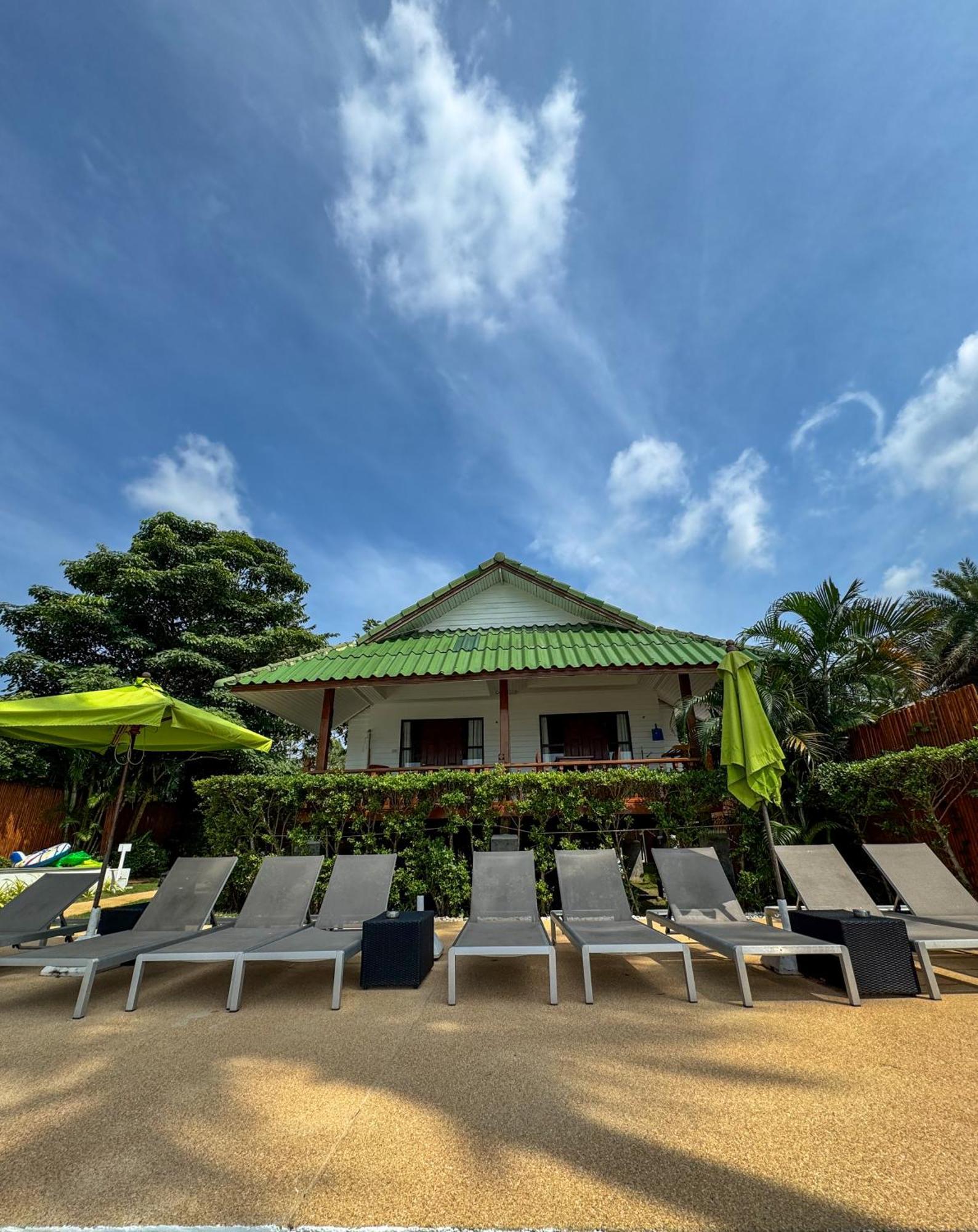 The Joy Beach Villas Hinkong Exteriör bild
